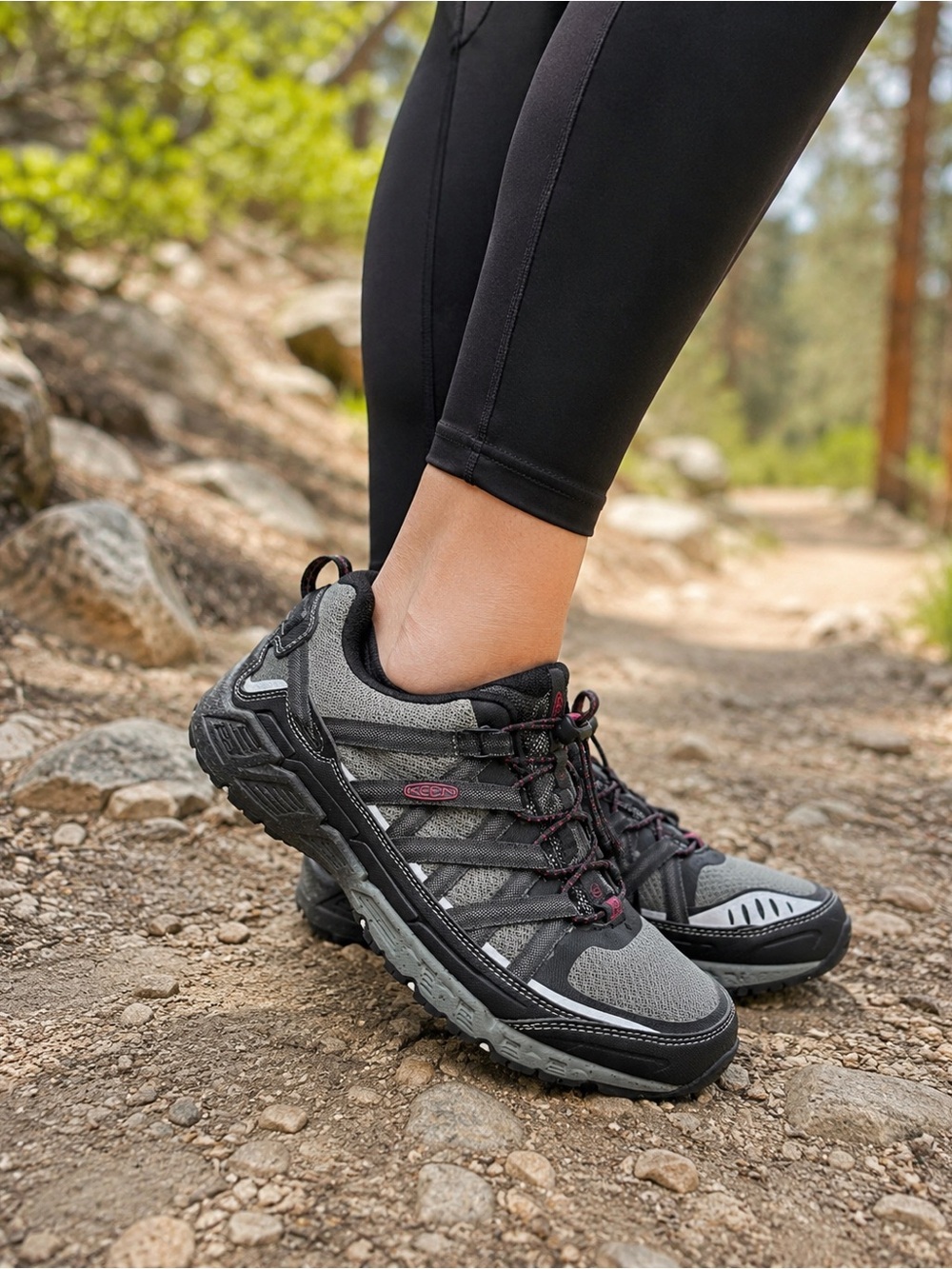 KEEN Trail Hiking Shoes Gray Black Women’s 10 Quick Lace